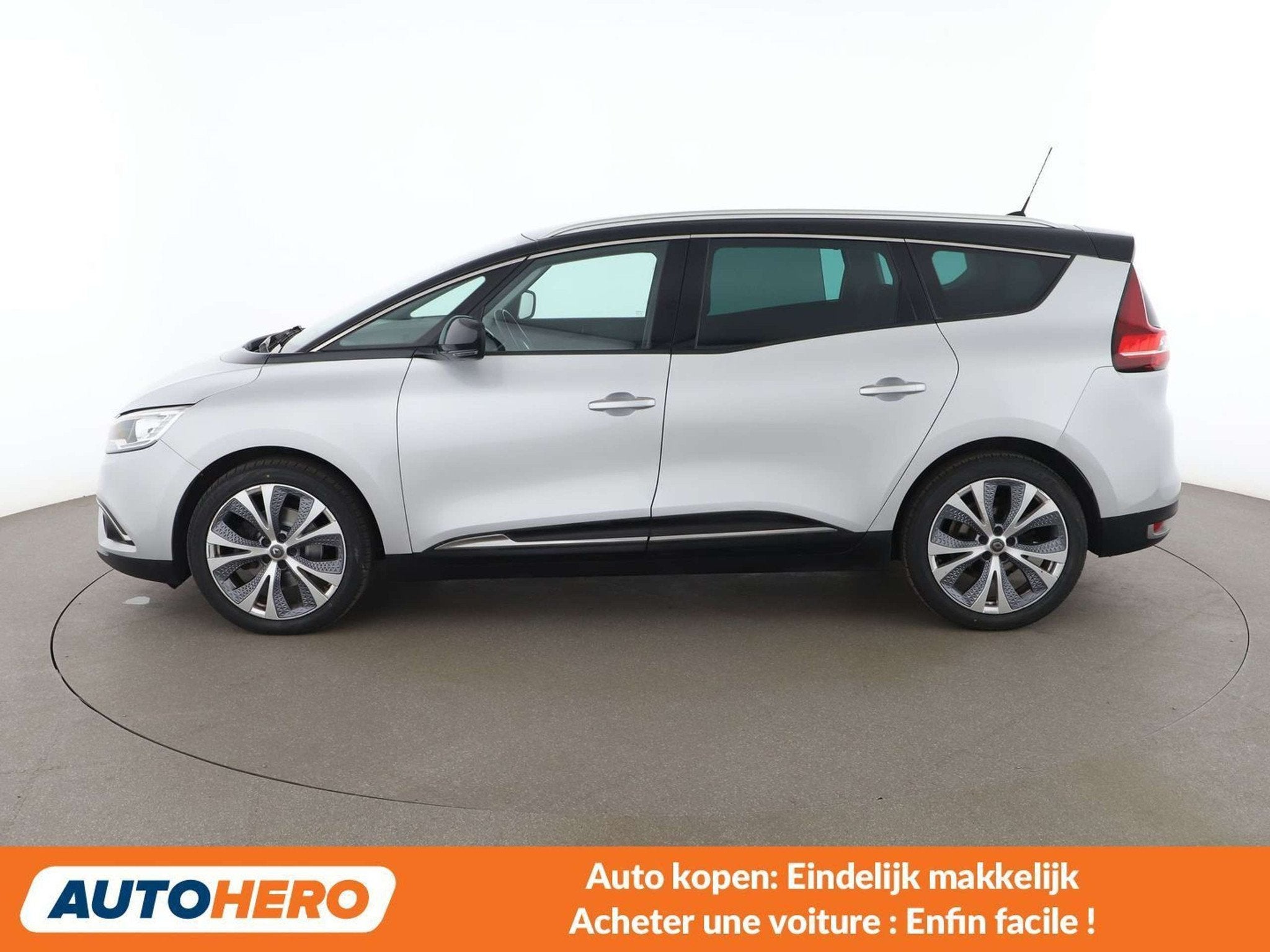 Renault Grand Scénic 1.7 BLUE dCi Intens, Autos, Achat, Euro 6, 7 places, Boîte manuelle