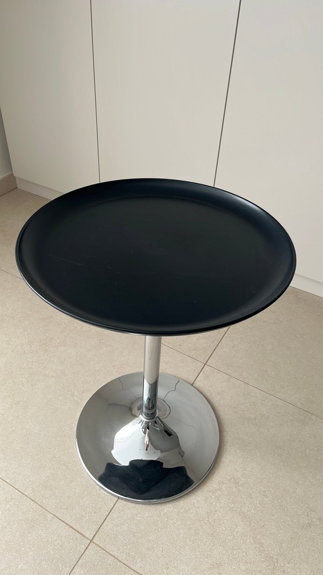 Table à plateau amovible solide BHV Paris Design, Rond, Moins de 55 cm, Modern, elegant design, Enlèvement