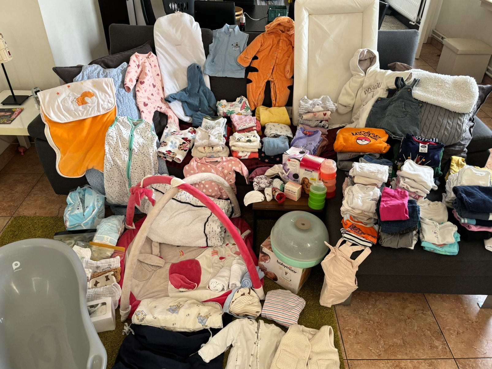 Kledingset 1M->12M + cododo+b,..., Ophalen, Zo goed als nieuw