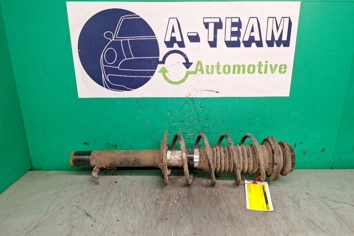 AMORTISSEUR OU ABSORBEUR DE CHOC AVANT DROIT Aygo (B10), Kundenbetreuung@toyota.de, Toyota, Utilisé, Toyota-Allee 2
50858  Köln, DE