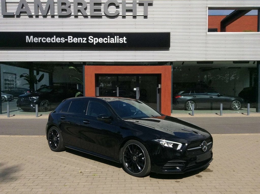 Mercedes-Benz A-CLASS 200 A 200 (EU6AP) * AMG * NIGHT * PANO, Autos, Achat, Euro 6, Entreprise, Alcantara