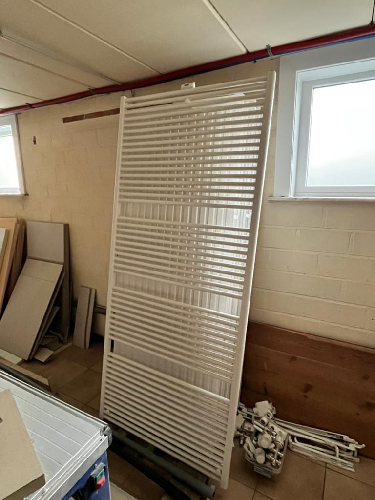 Handdoekradiatior, Ophalen, Gebruikt, 200 cm of meer, Minder dan 100 cm