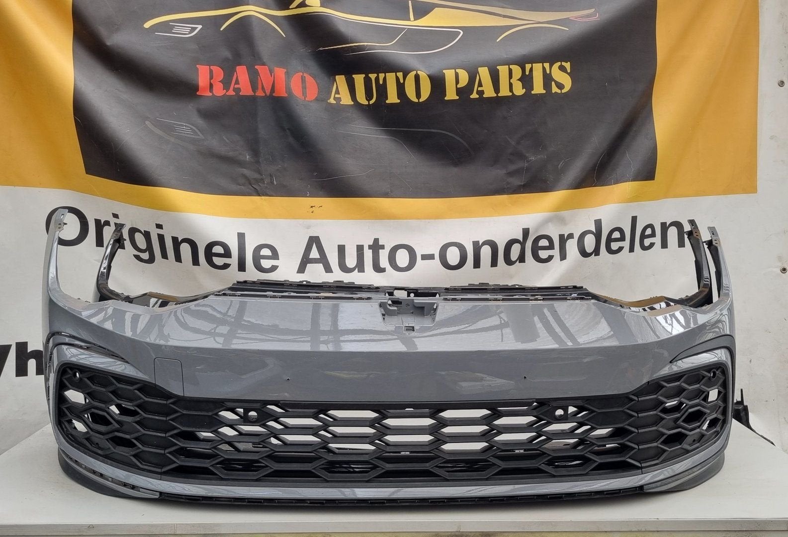 VOORBUMPER VW GOLF 8 VIII GTI GTD ORIGINEEL 5H0807221G