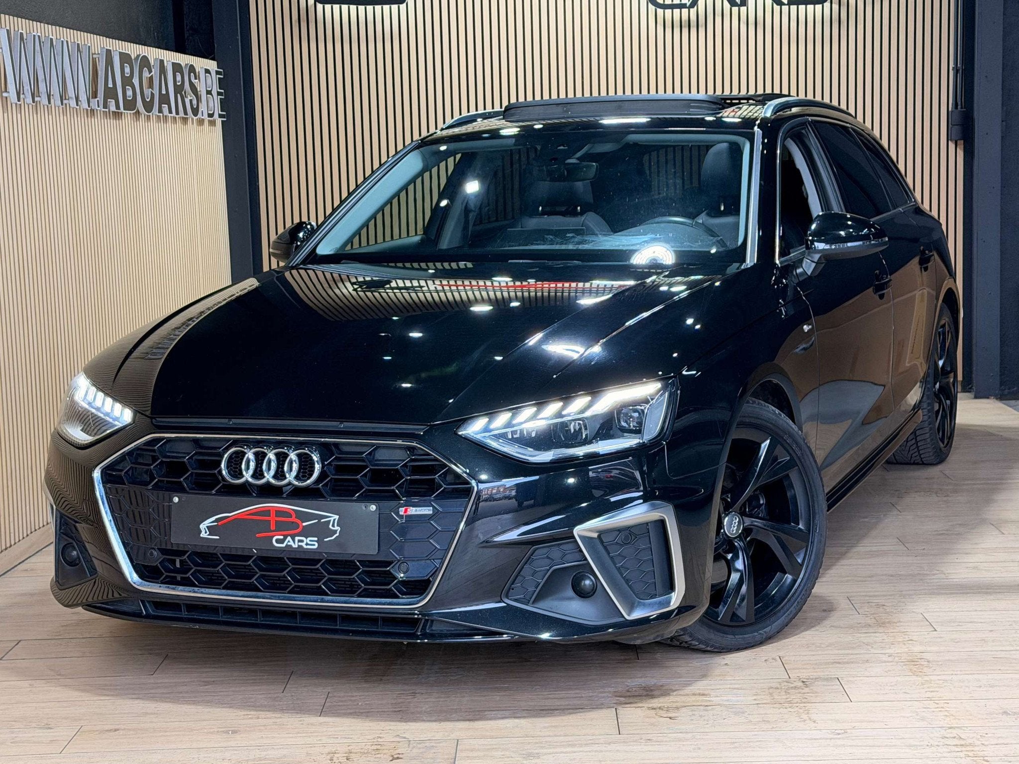 Audi A4 Avant 35 TDi S line S tronic * GARANTIE 12 MOIS *, Auto's, Automaat, Gebruikt, 4 cilinders, A4