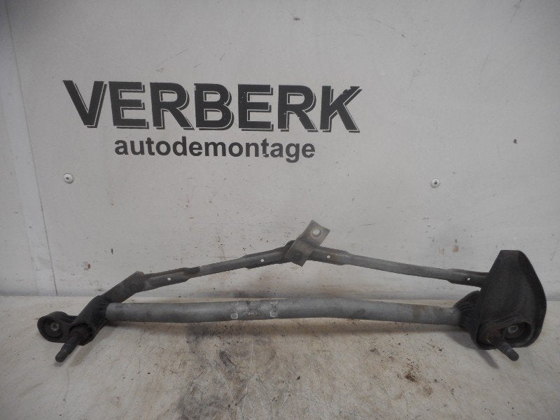 RUITENWISSER MECHANIEK VOOR Astra H SW (L35) (13111211), Robert Bosch AG, Gebruikt, Opel, Robert-Bosch-Allee 1
74232  Abstatt, DE
