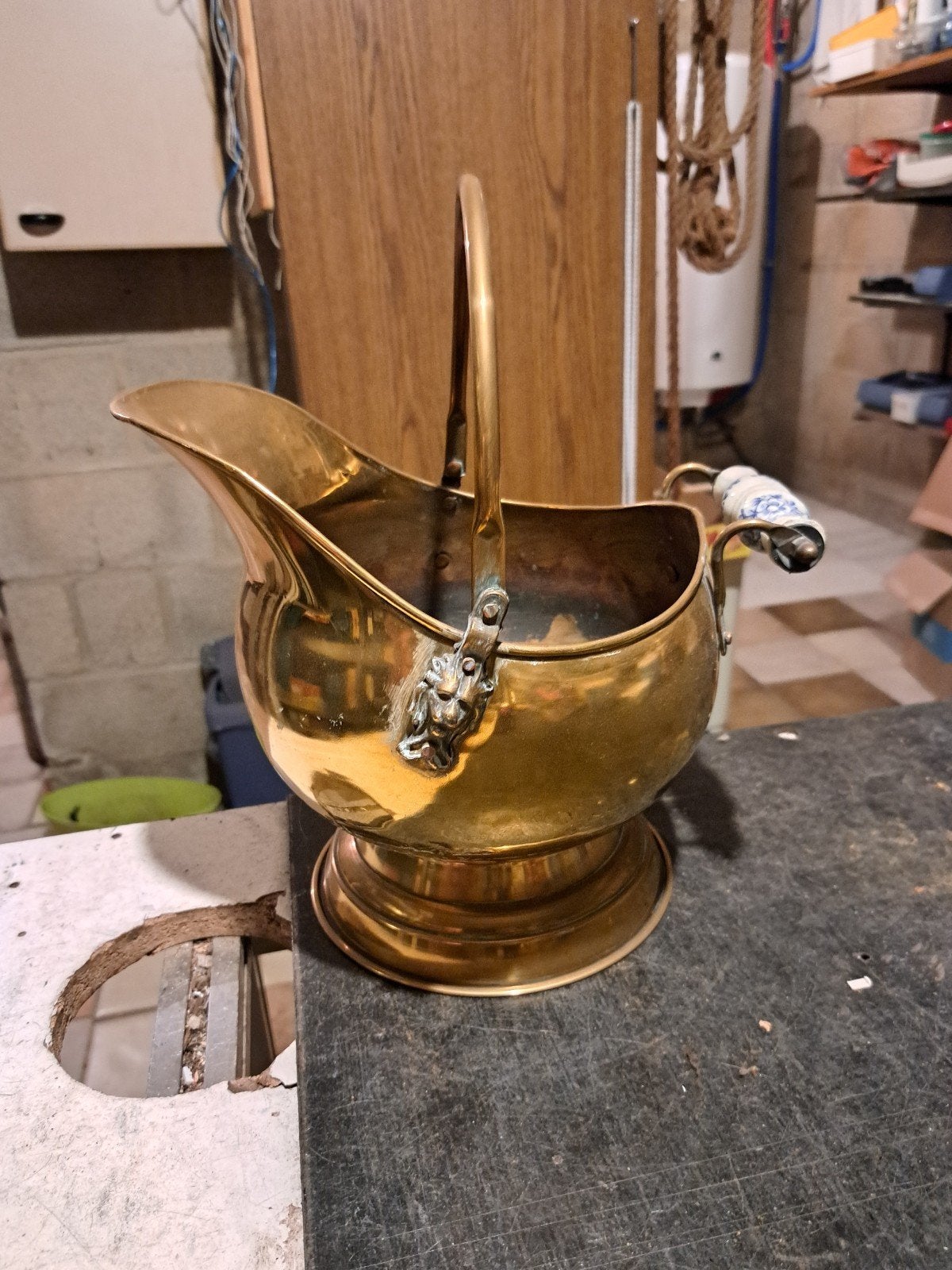 vintage koperen kolenemmer, Antiquités & Art, Antiquités | Bronze & Cuivre, Enlèvement ou Envoi