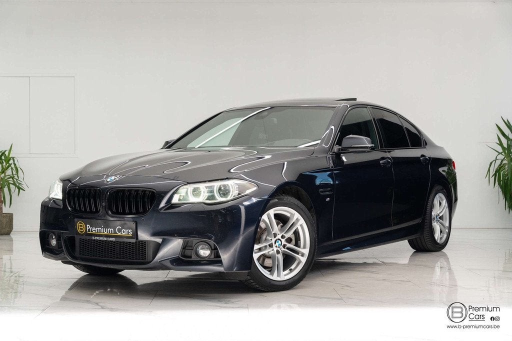 BMW 520 520D M-Pakket Facelift! Full! Open dak! Camera!, Auto's, BMW, Automaat, 4 cilinders, Blauw, Bluetooth