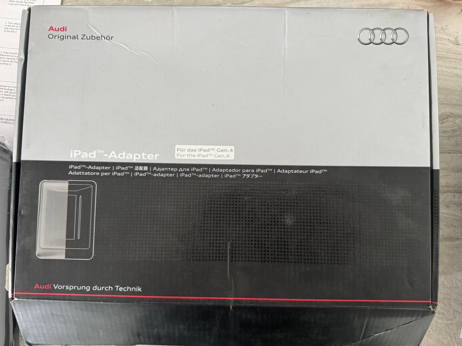 Originele Audi iPad Adapter:  Rear Seat Entertainment: Nieuw, Ophalen of Verzenden, Nieuw, Audi