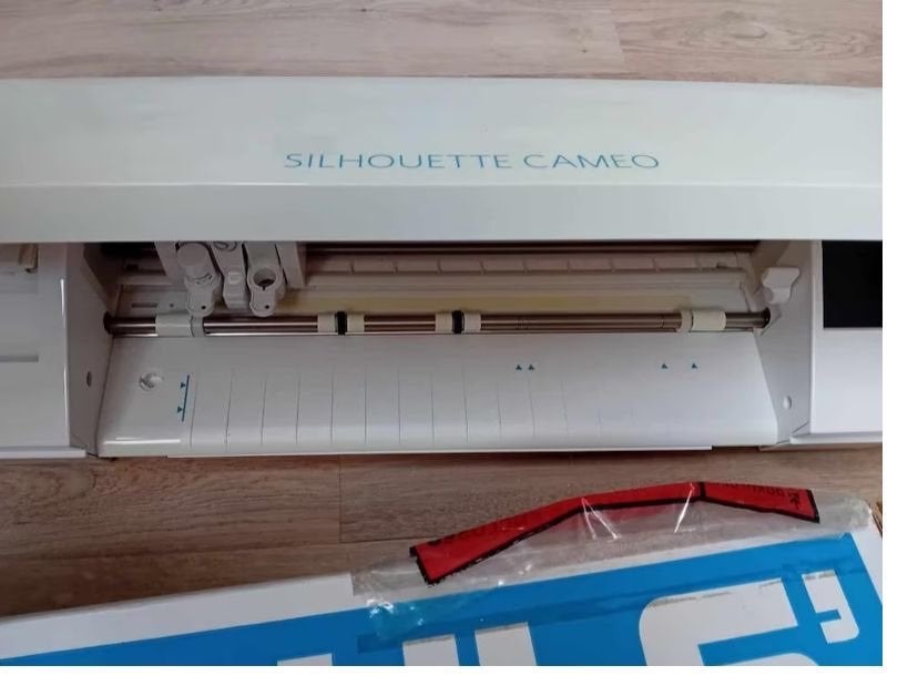 Silhouette cameo 3 + transferpers HL Clam HP 38x38 + folie, Ophalen, Gebruikt, Overige thema's, Educatief