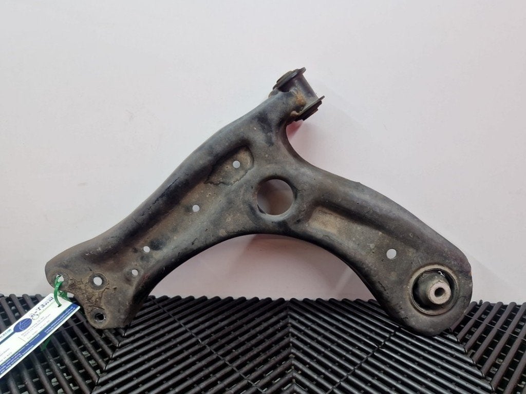 BRAS DE SUSPENSION AVANT GAUCHE (TRIANGLE) Polo V (6R), Autos : Pièces & Accessoires, Volkswagen, Volkswagen AG, Utilisé, Kundenbetreuung@volkswagen.de