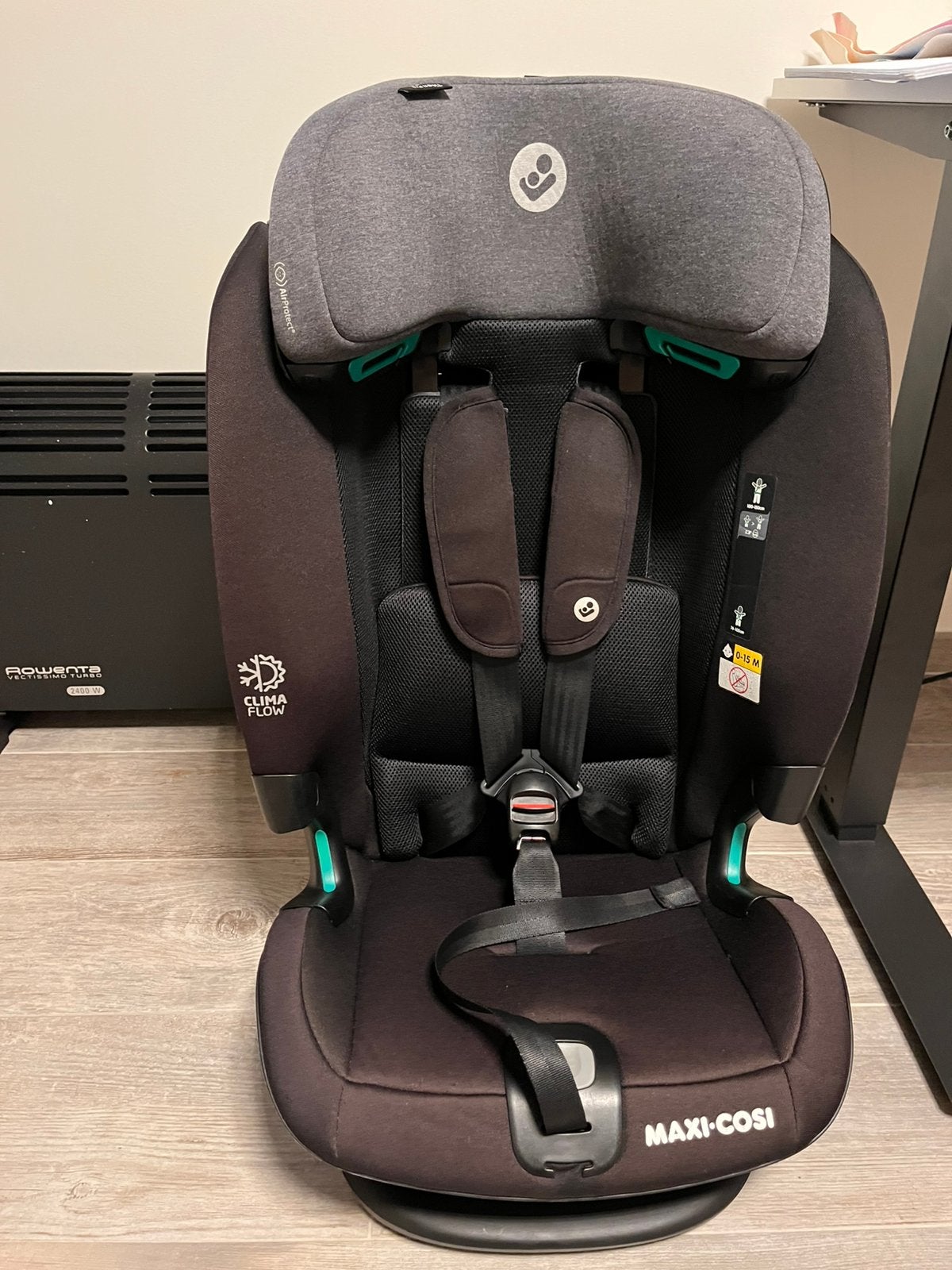 Titan pro i-size autostoel zwart Maxi Cosy, Ophalen of Verzenden, Zo goed als nieuw, Maxi-Cosi, Isofix