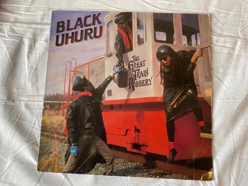 Black Uhuru, Enlèvement ou Envoi