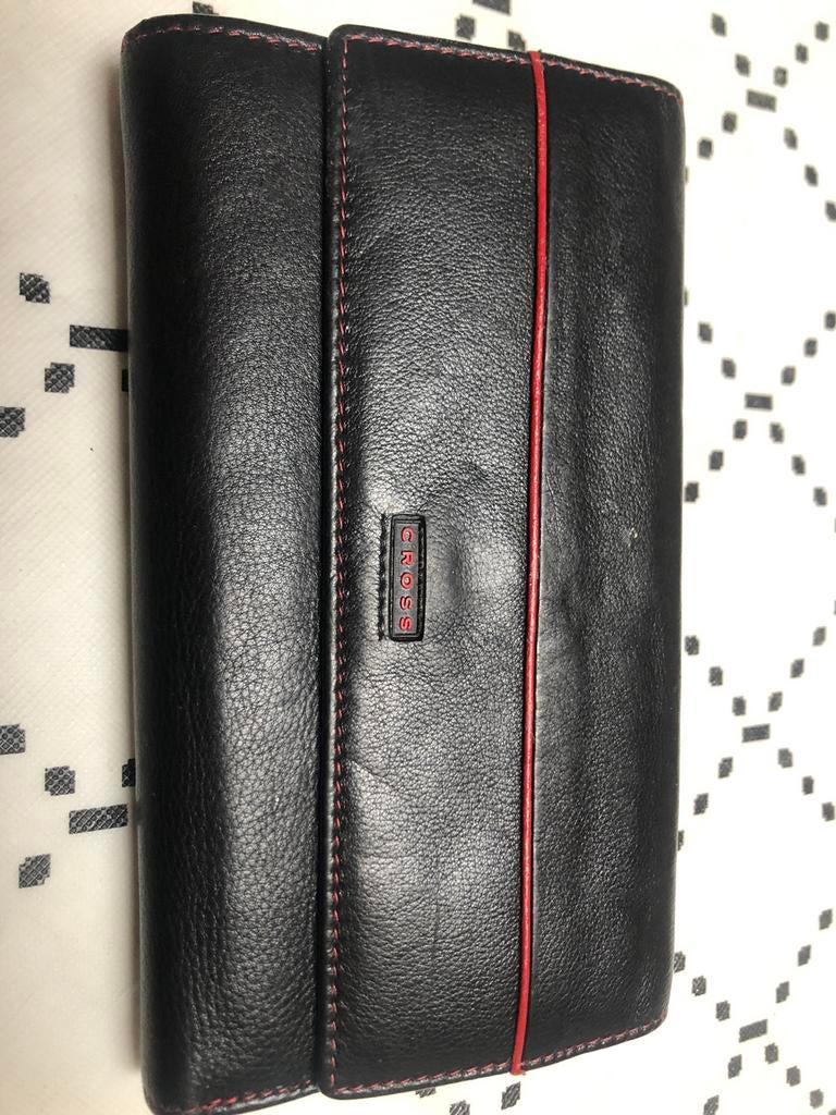 Portefeuille femme noir avec croix rouge, Rouge, Autres marques, Comme neuf, Enlèvement