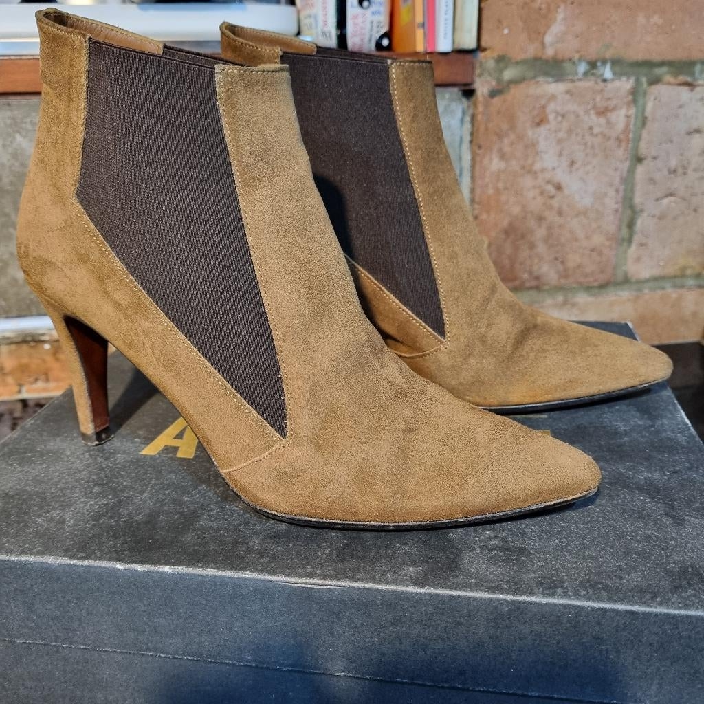 Camelkleurige suède laarsjes, Ophalen of Verzenden, Gedragen