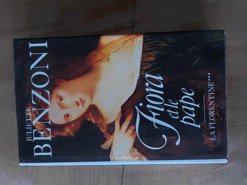 Juliette Benzoni - Fiora et le pape ***, Boeken, Ophalen, Zo goed als nieuw, Juliette Benzoni