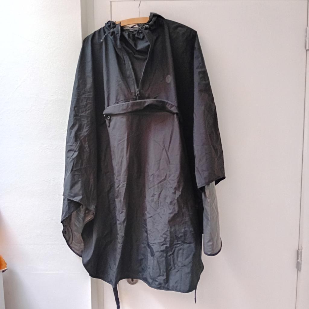 Regencape AGU onze size zwart, Ophalen, Zo goed als nieuw, Regenjas, Heren