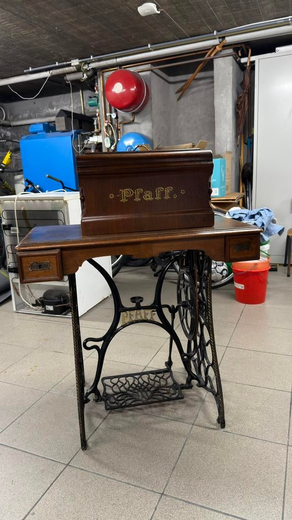Pfaff naaimachine vintage, Antiek en Kunst, Ophalen