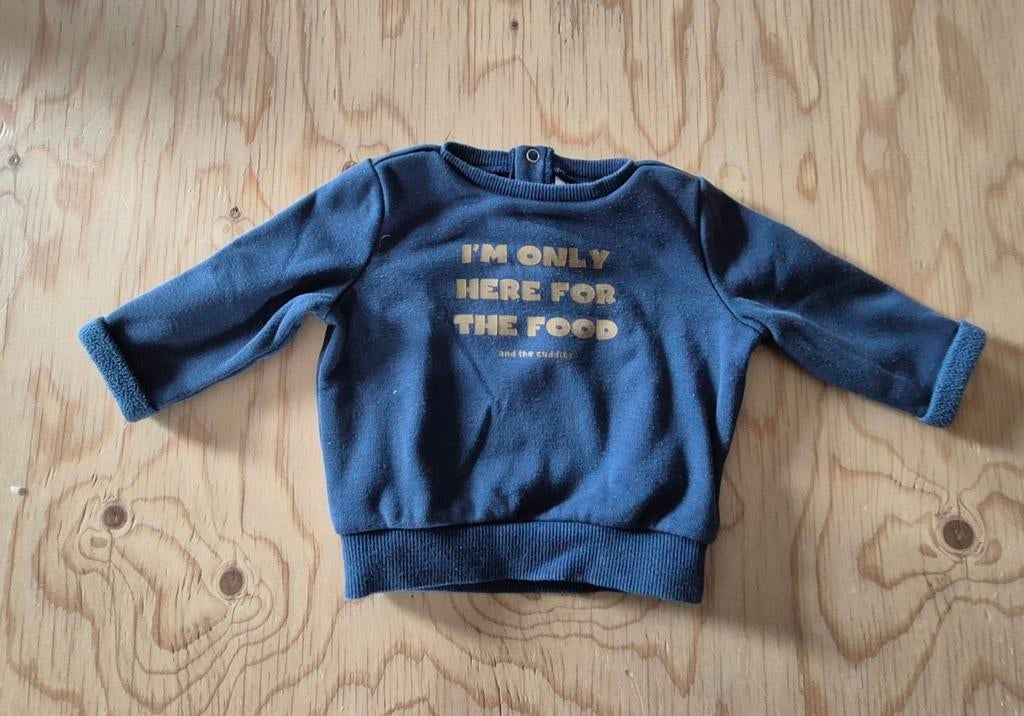Warme blauwe trui met "I'm only here for the food" - Maat 68, Garçon ou Fille, Enlèvement ou Envoi, Pull ou Veste, Besties