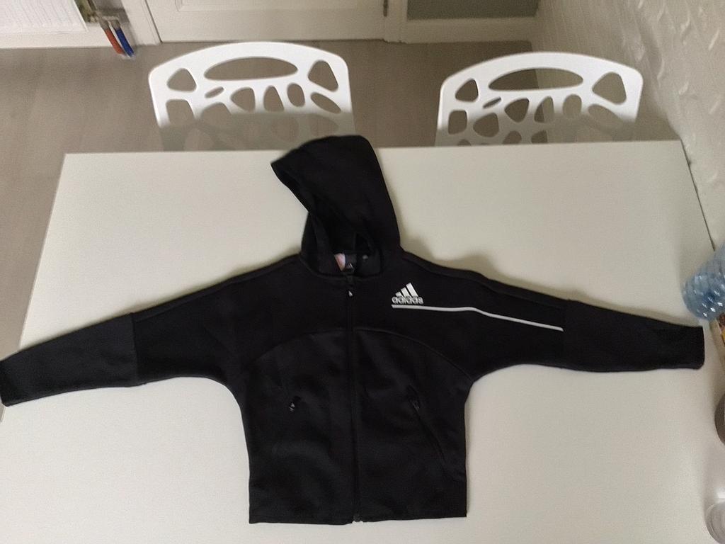 Adidas vest met capuchon 128 cm, Kinderen en Baby's, Ophalen of Verzenden, Nieuw