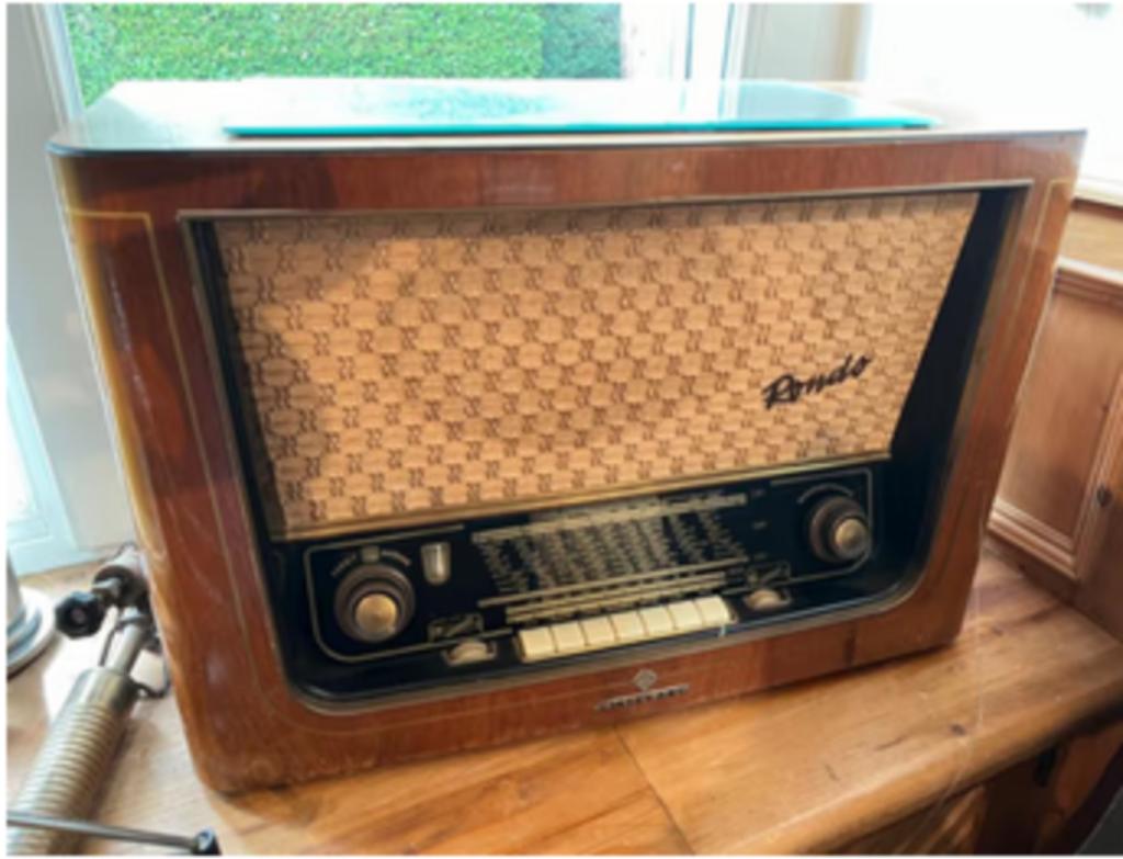 radio Telefunken modele Rondo de 1950, Enlèvement, Radio