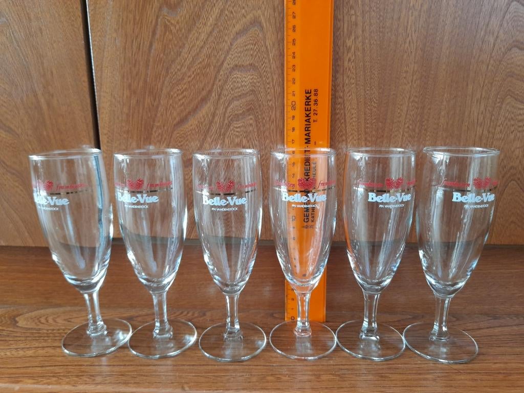 6 vintage Bellevue frambozen glazen, Ophalen of Verzenden, Zo goed als nieuw