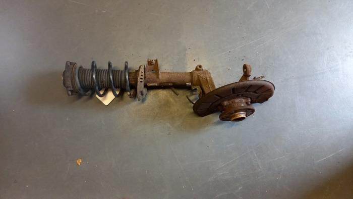 Schokdemperpoot links-voor van een Volkswagen Tiguan, Gebruikt, -, Volkswagen, -