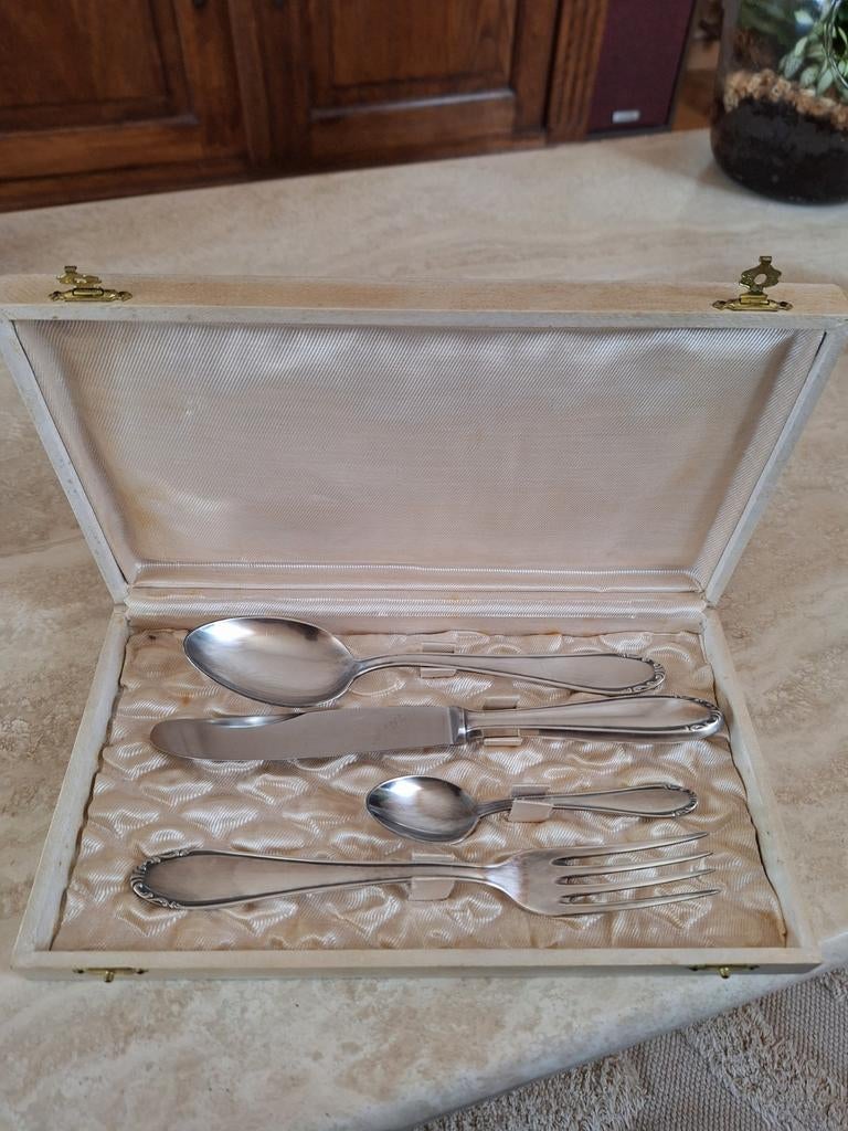 Ménagère de 4 couverts en argent plaqué, Enlèvement, Argent