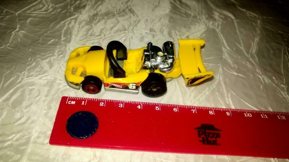 Auto figurine Hot wheels malaysia let's go 2013 mettel, Enlèvement ou Envoi, Comme neuf