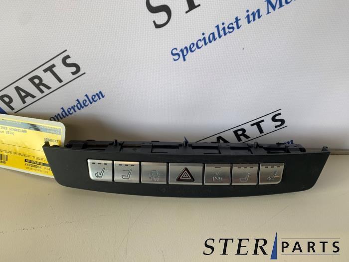 Commutateur éclairage d'urgence d'un Mercedes SL, Autos : Pièces & Accessoires, Tableau de bord & Interrupteurs, Mercedes-Benz