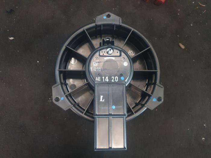 Moteur de ventilation chauffage d'un Mitsubishi Mirage, Enlèvement ou Envoi, 3 mois de garantie, Utilisé, Mitsubishi
