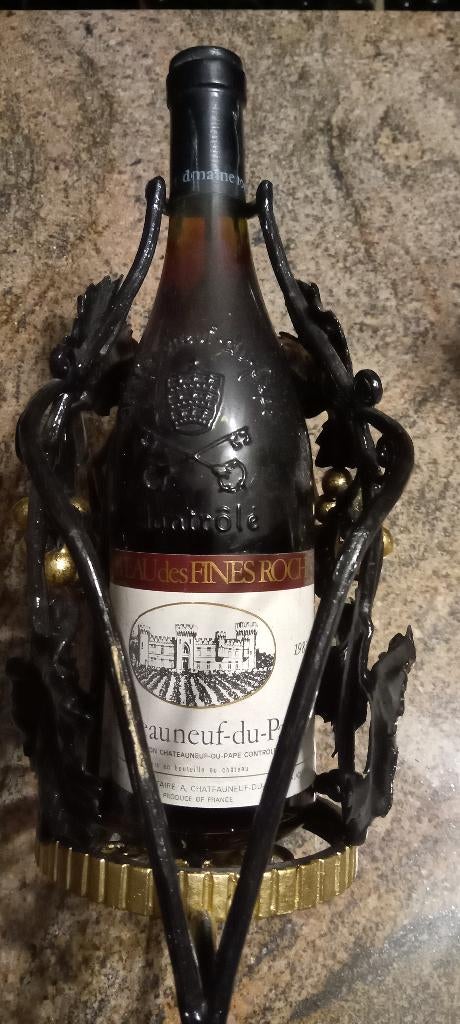 CHATEAUNEUF DU PAPE - 1983 - FINES ROCHES, Neuf, Pleine, Enlèvement, Vin rouge