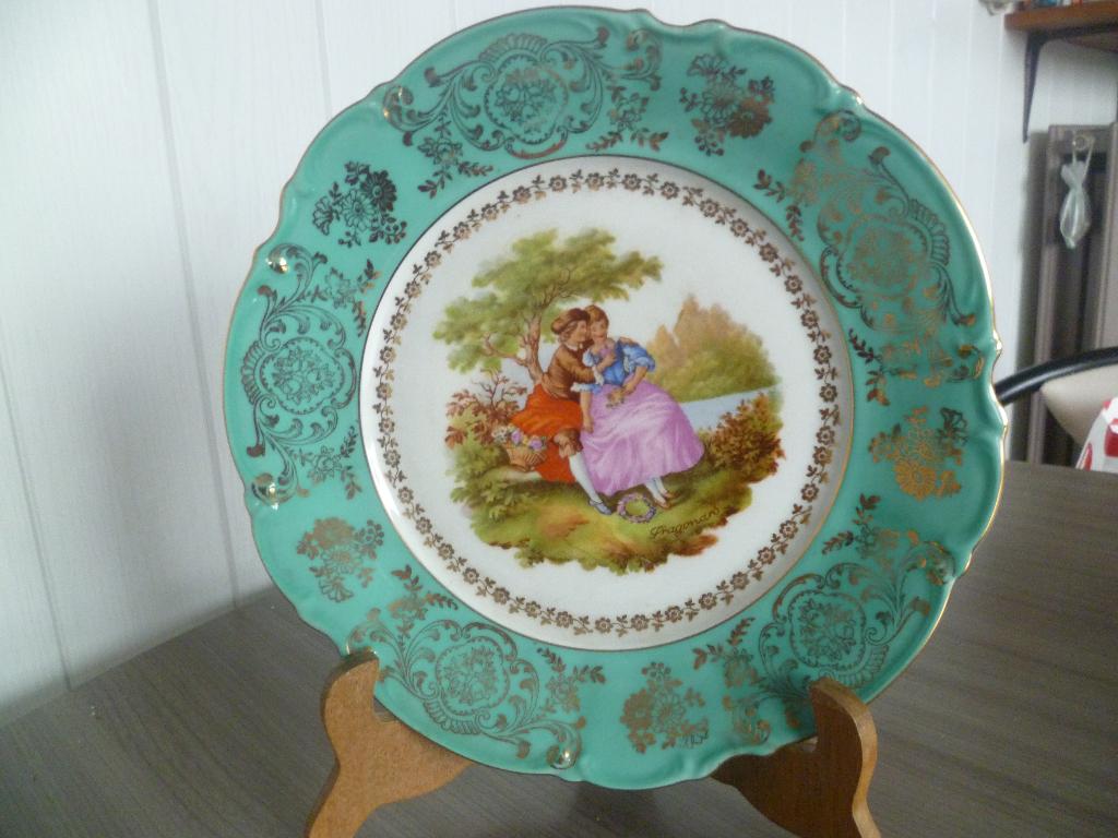 2 vintage borden type Fragonard stijl, Ophalen
