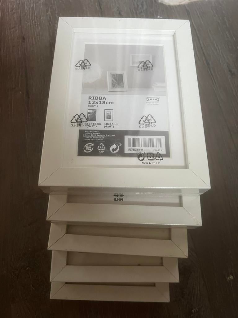 5 Ikea kaders 13x 18 cm - 2 nieuw, Audio, Tv en Foto, Fotografie | Fotolijsten, Ophalen, Zo goed als nieuw