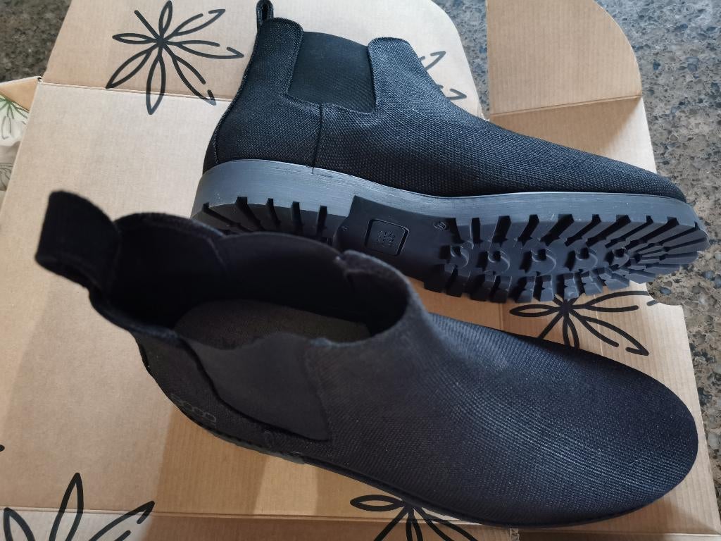 Chaussures 8000Kicks - etat neuf – Pointure 47, Bottes, Comme neuf, Enlèvement, Noir
