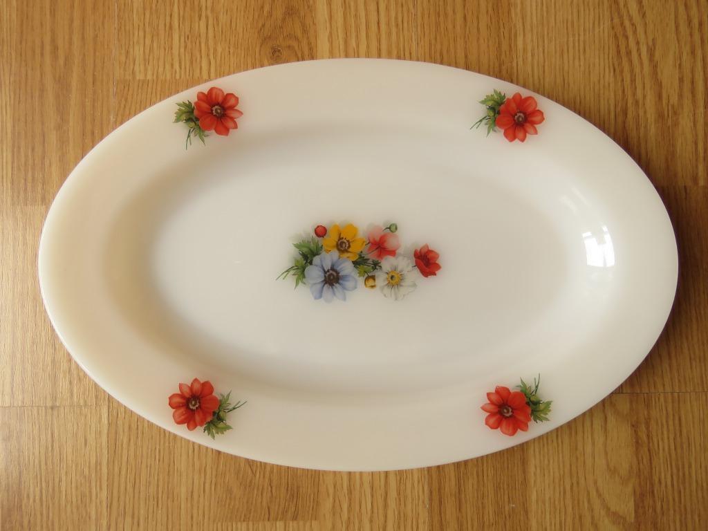 vintage arcopal grand plat ovale motifs fleuris anémone, Huis en Inrichting, Keuken | Servies, Gebruikt, Kom(men), Ophalen of Verzenden