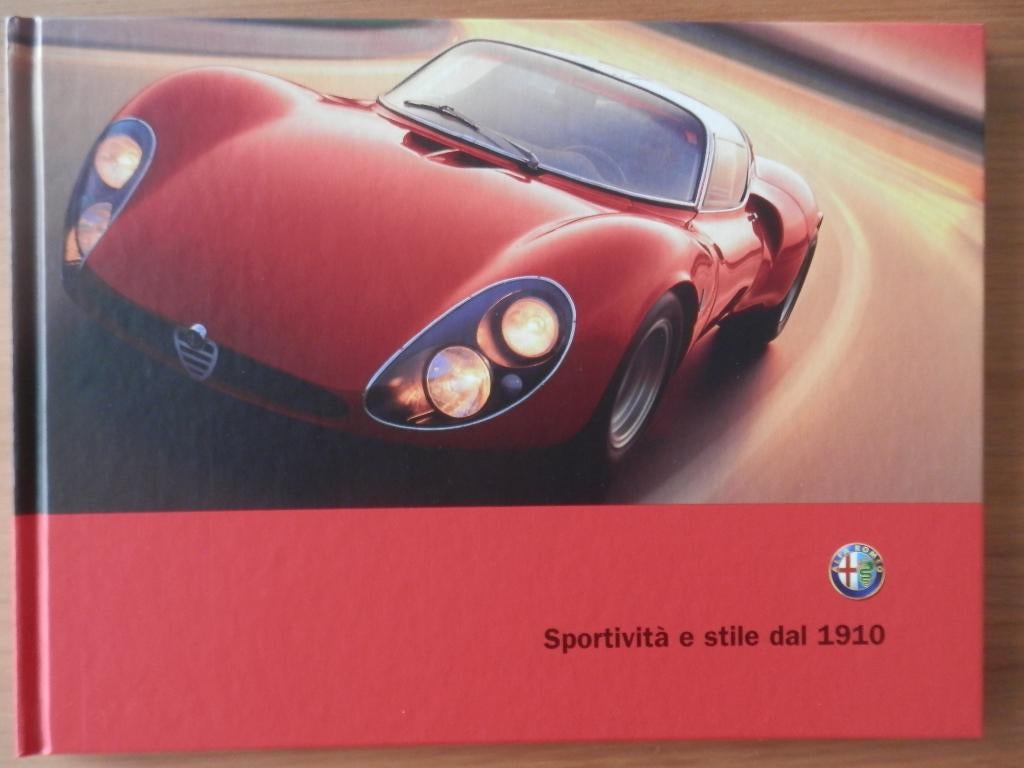 Alfa Romeo - Sportivité et Style depuis 1910 - livre neuf, Enlèvement ou Envoi, Neuf, Alfa Romeo