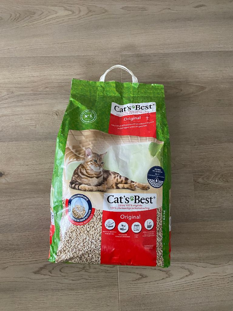 Kattenbakvulling, Enlèvement, Neuf