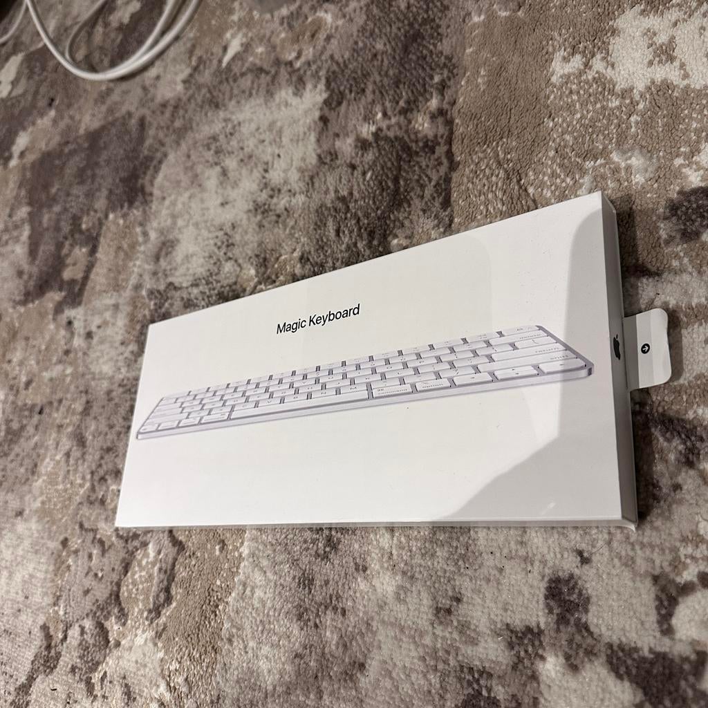 Apple toetsenbord, Computers en Software, Ophalen, Nieuw, Draadloos, Qwerty