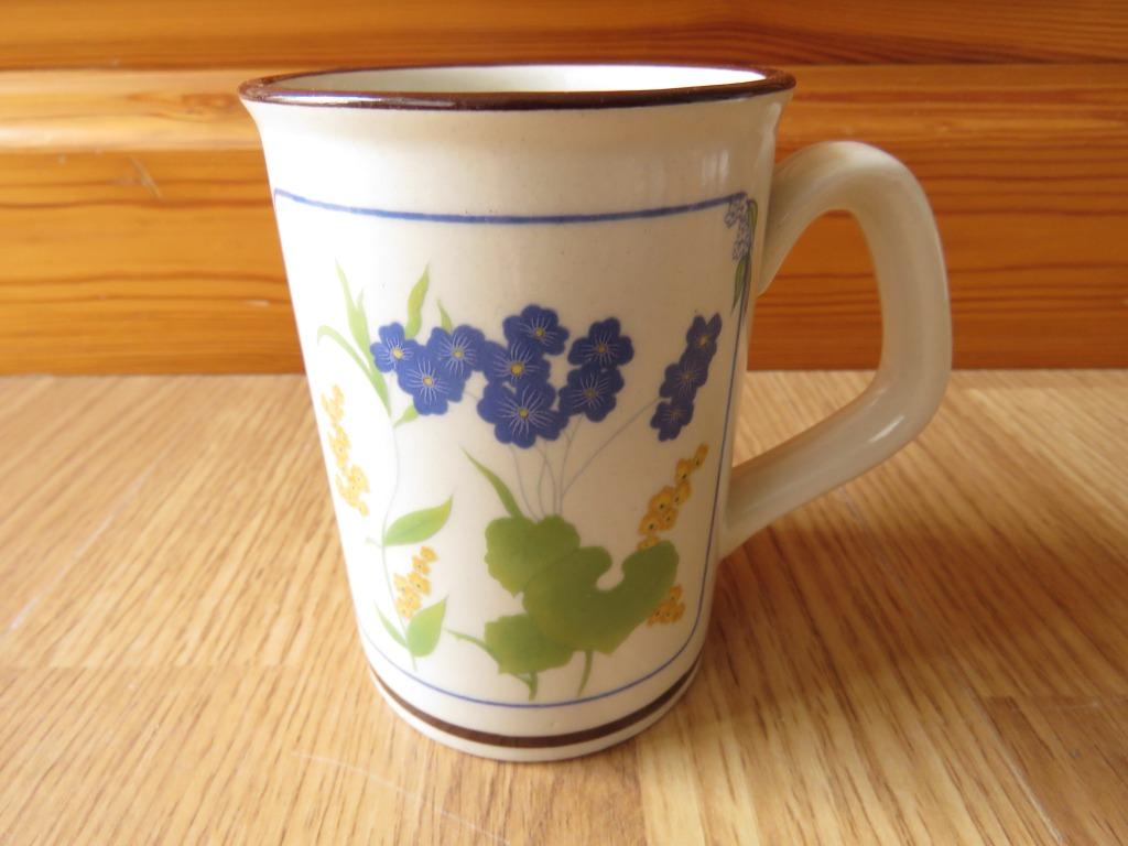 vintage mug tasse motifs plante Meli Adinkerke, Maison & Meubles, Cuisine | Vaisselle, Comme neuf, Tasse(s) et/ou soucoupe(s)