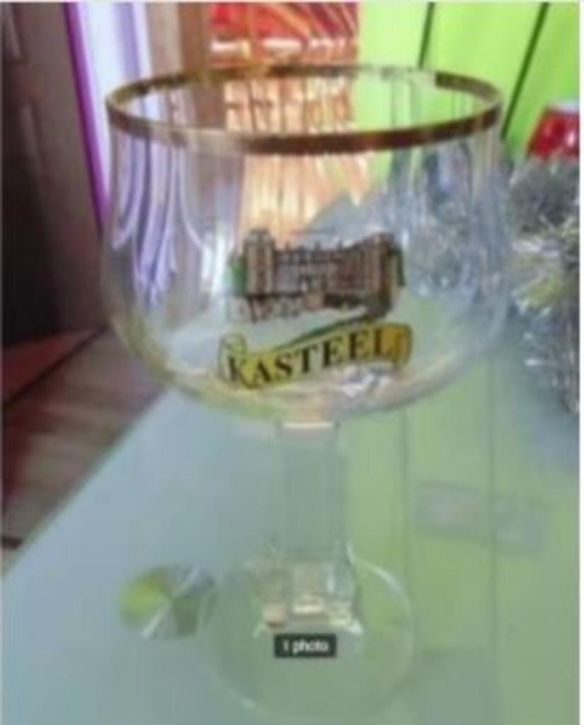KASTEEL bierglazen, zes stuks., Ophalen of Verzenden, Nieuw, Glas of Glazen, Overige merken