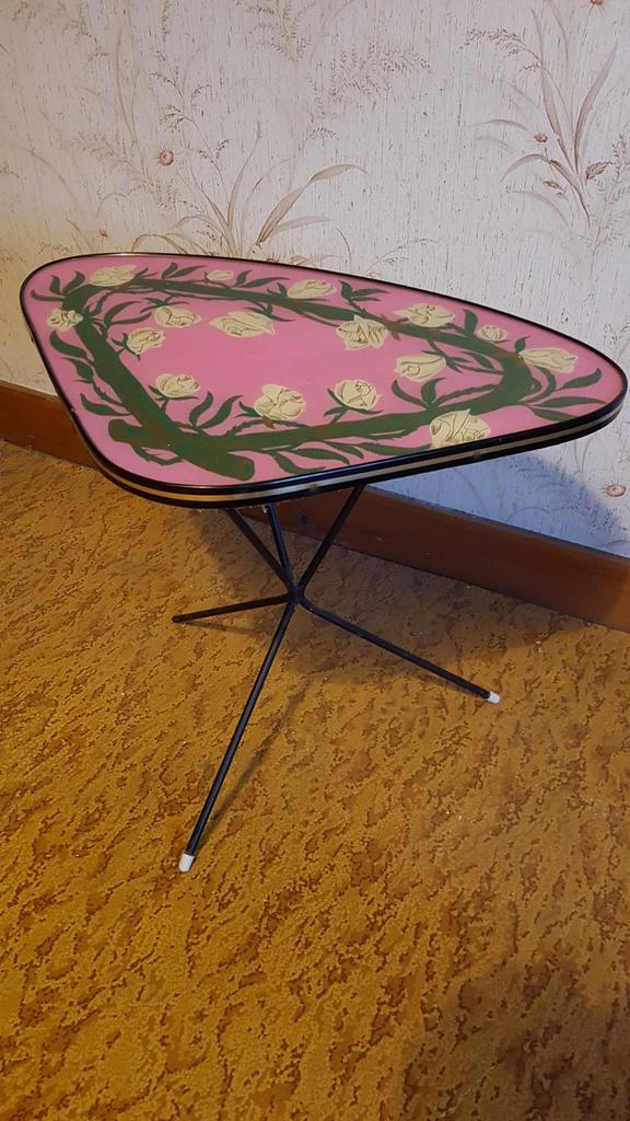 Antiek tafeltje, Ophalen