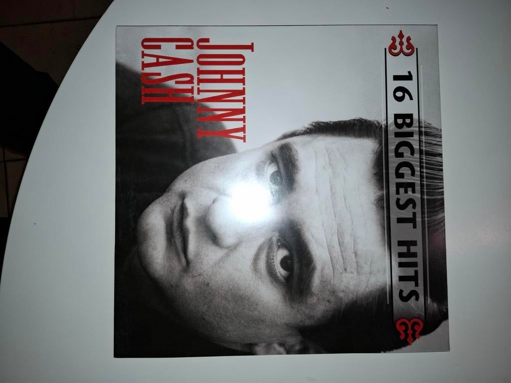 Johnny Cash : les 16 plus grands succès, Envoi, Comme neuf