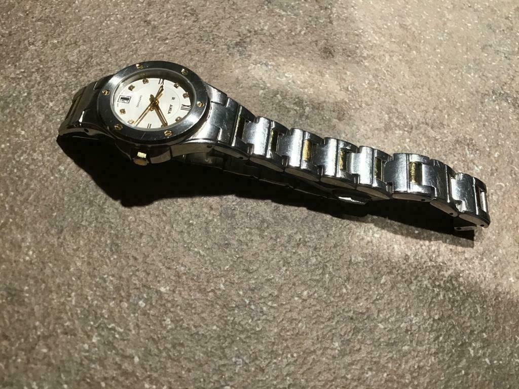 Dames polsuurwerk, Handtassen en Accessoires, Horloges | Dames, Zo goed als nieuw, Polshorloge, Overige merken, Staal, Staal, Ophalen of Verzenden