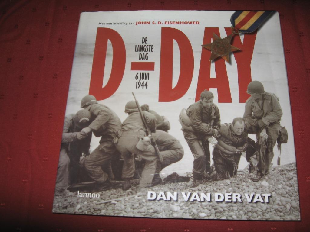 boek : D-Day de langste dag, Boeken, Ophalen, Zo goed als nieuw