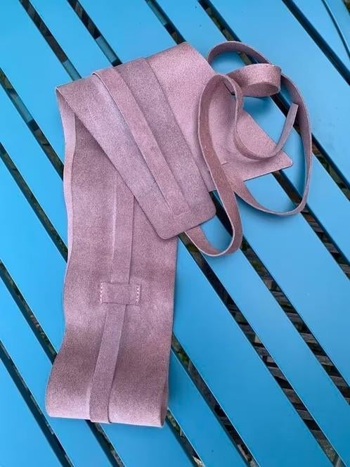 Ceinture à nœud Bruphils T-1, Enlèvement