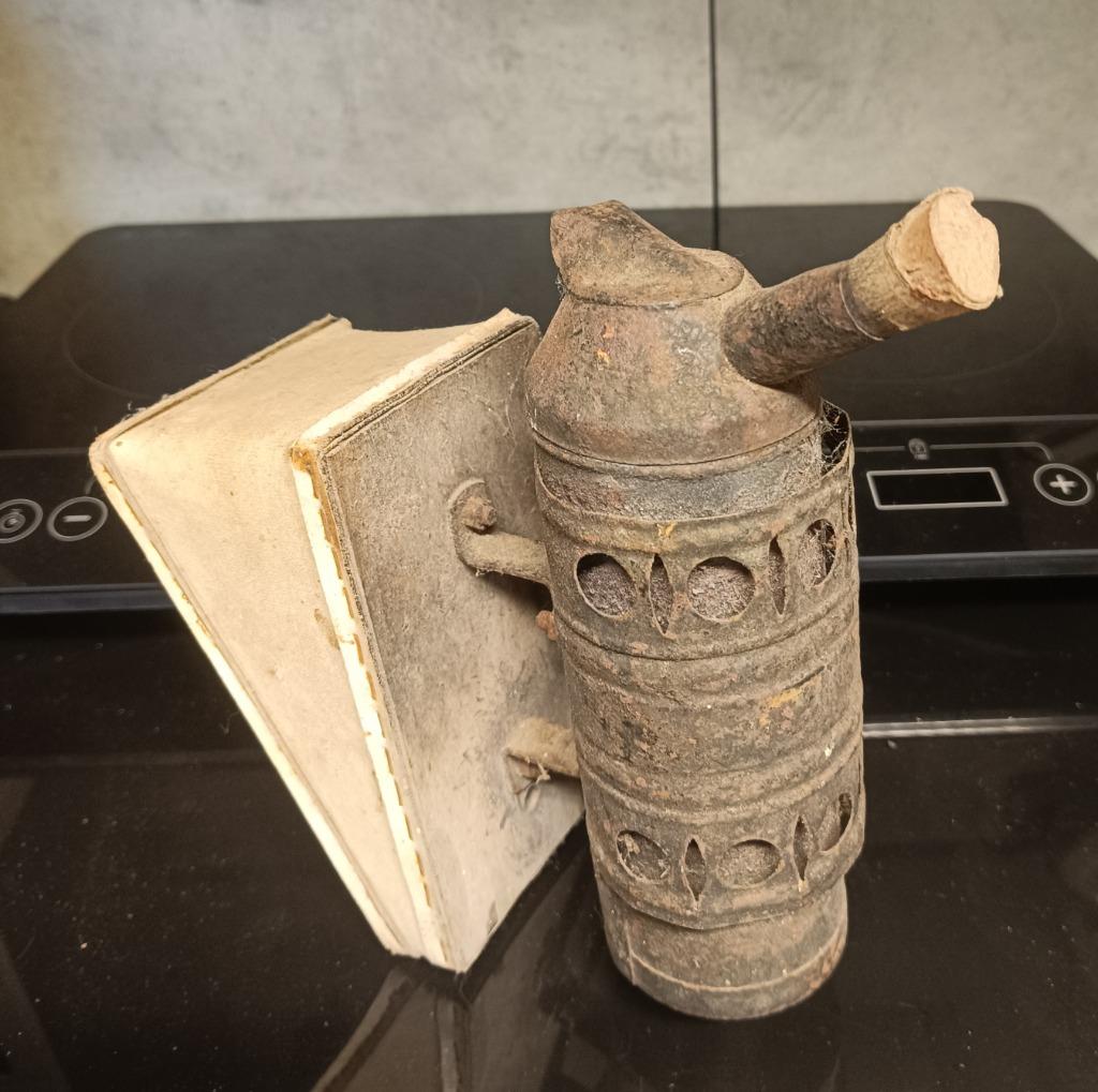Drie bijenrokers (1 antieke-2 nieuwe) te koop., Dieren en Toebehoren, Bijen