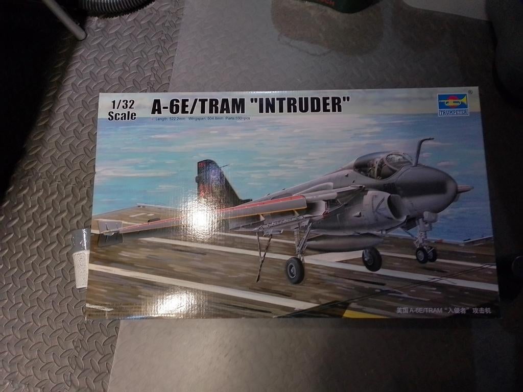 A6 Intruder  1/32  Trumpeter, Hobby en Vrije tijd, Modelbouw | Vliegtuigen en Helikopters, Ophalen of Verzenden, Nieuw, Vliegtuig