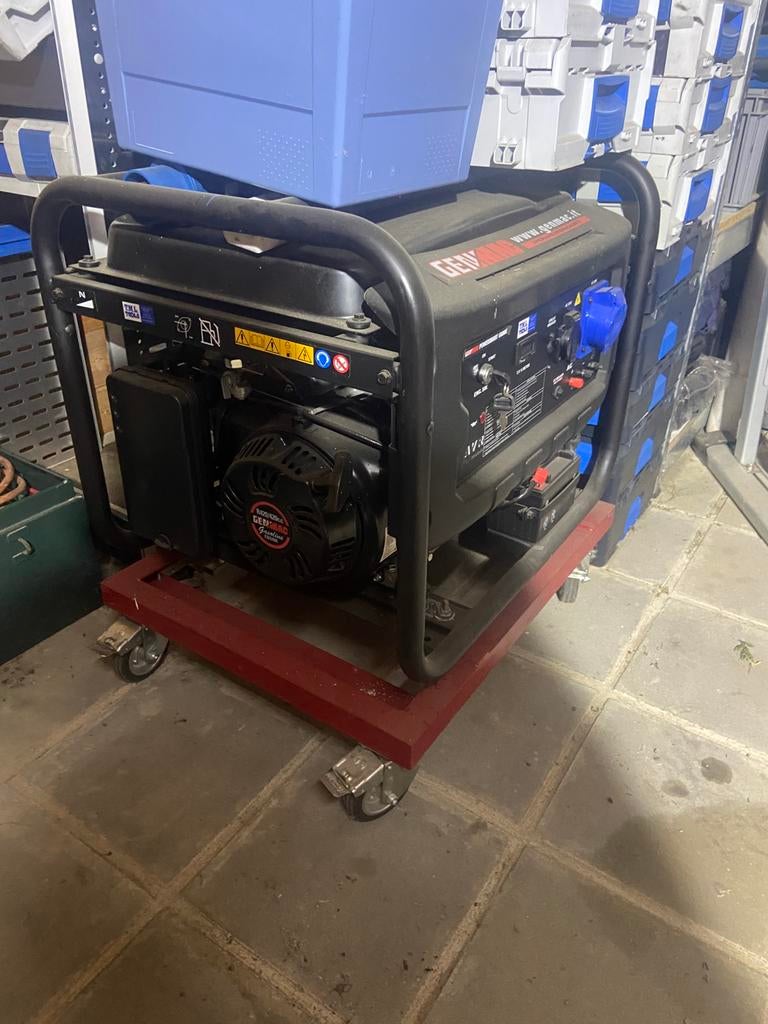 Groupe électrogène 6000W, Neuf, Démarrage électrique, Enlèvement, Essence