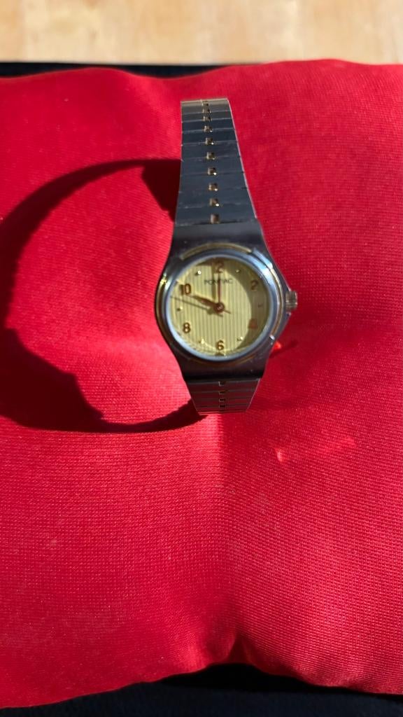 Pontiac dameshorloge – vintage – bicolor  met originele doos, Handtassen en Accessoires, Horloges | Dames, Overige merken, Staal