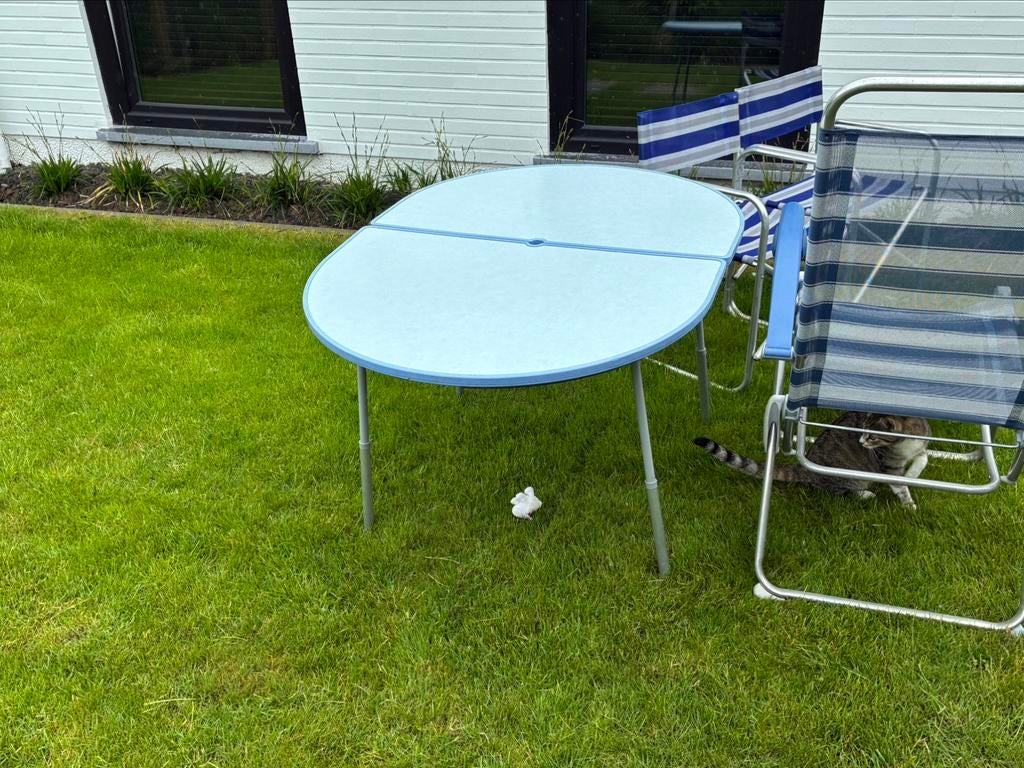 Table de camping + 1 fauteuil pliable, Enlèvement, Utilisé, Accessoire de mobilier de camping
